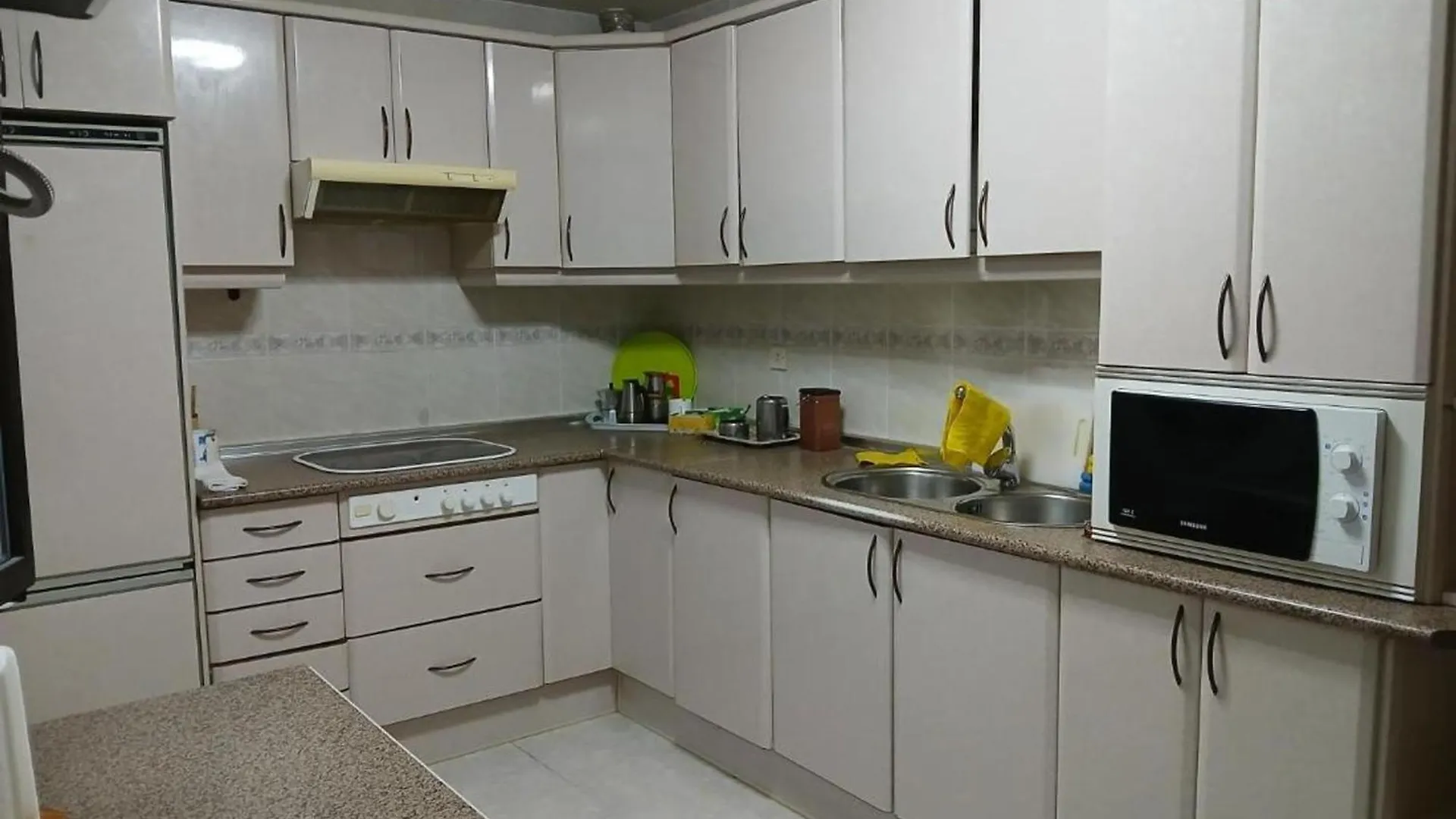 Room In Guest Room - Cuarto Privado Doble En 톨레도 0*,  스페인