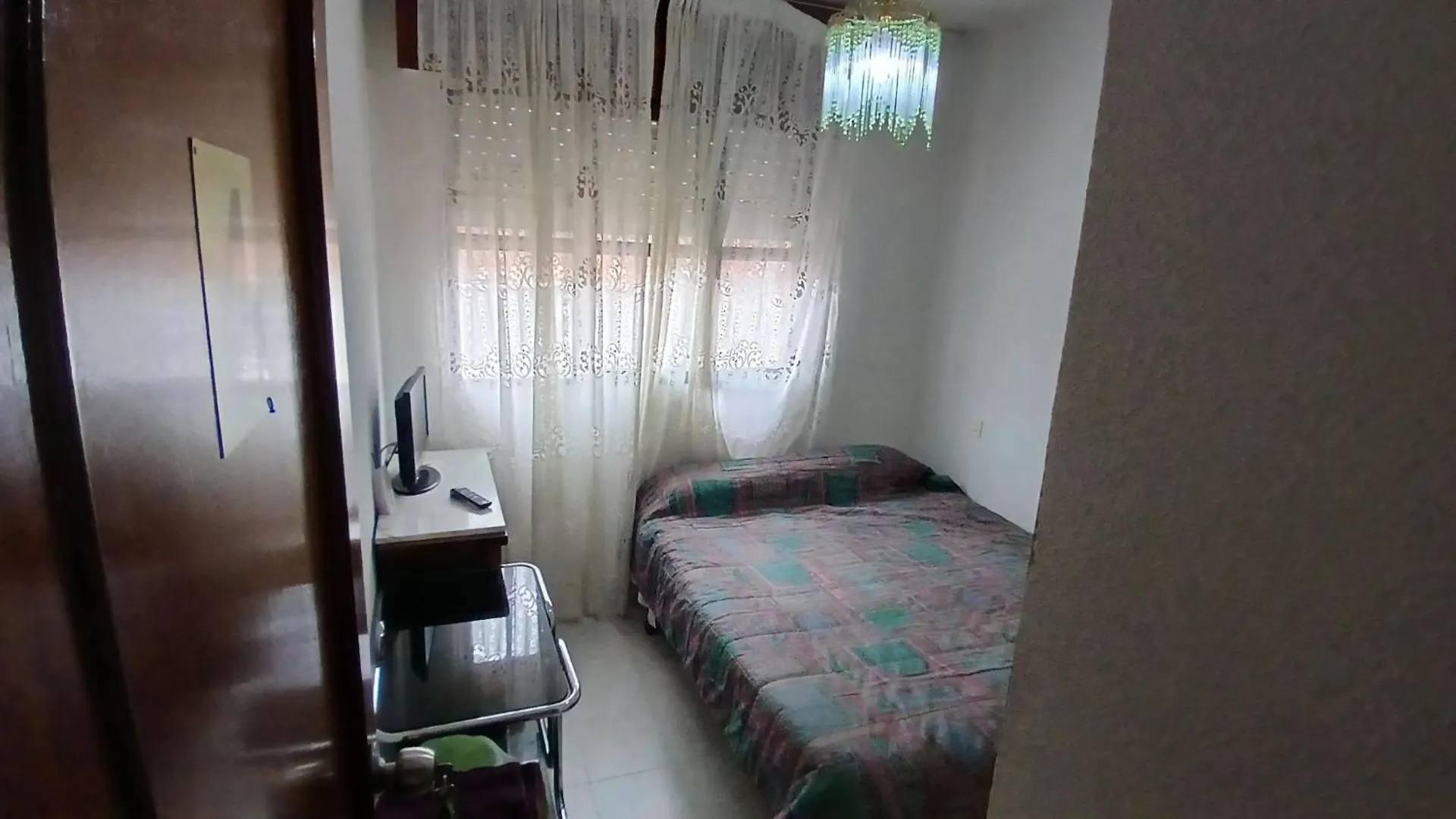 Room In Guest Room - Cuarto Privado Doble En 톨레도
